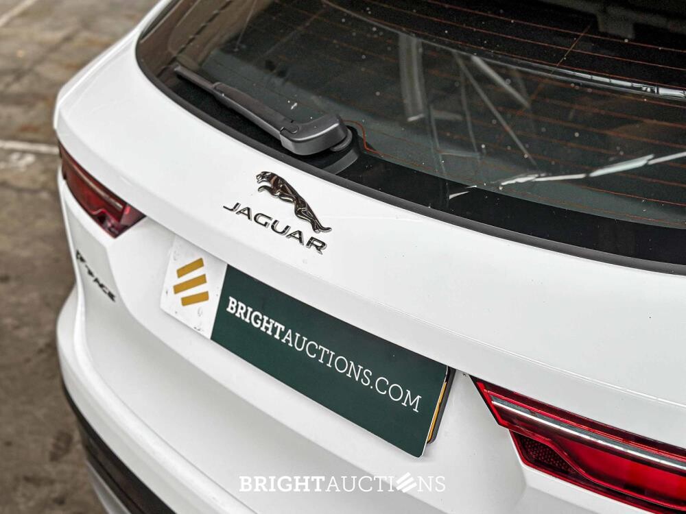 Jaguar F-Pace 2.0 P400e PHEV R-Dynamic S 300pk 2022 (Origineel-NL & 1e Eigenaar), R-884-KV