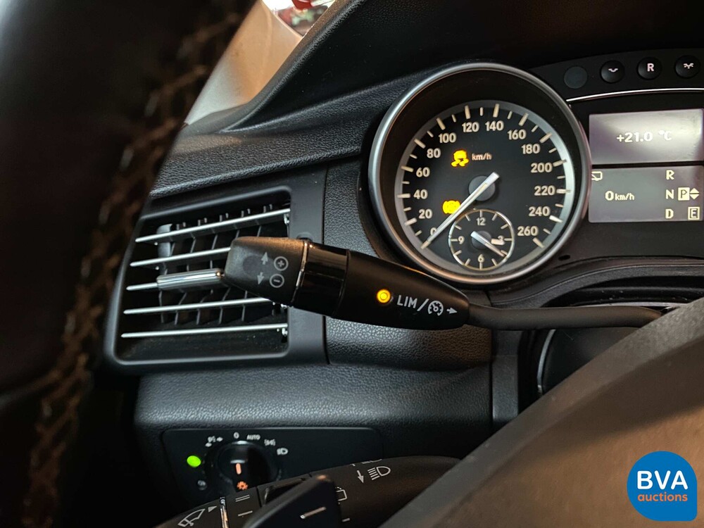 Mercedes-Benz R350 CDI BueTec Long 4-Matic 7-person R-class 211pk 2011, RS-281-P.