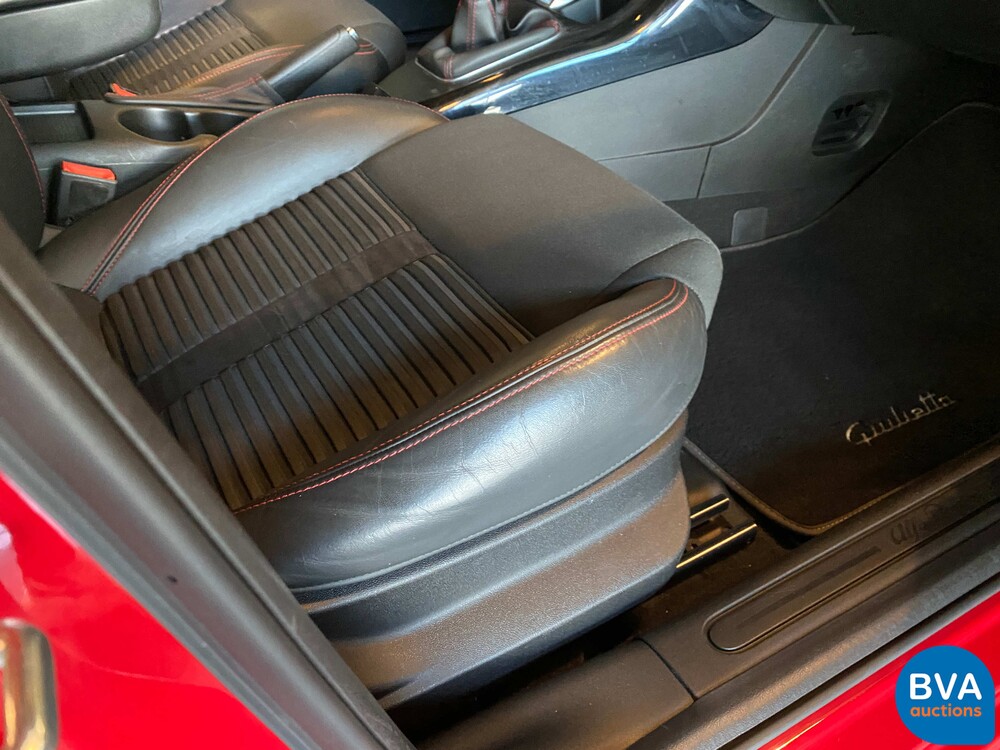 Alfa Romeo Giulietta 1.4T Distinctive 170hp 2011 -Org. NL-, 08-RSH-1.