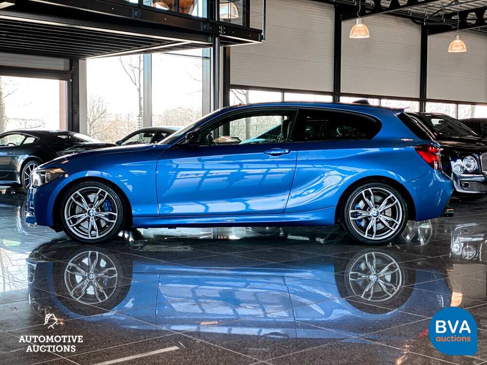 BMW M135i xDrive High Executive M-Performance 320hp 2013, XV-242-R.