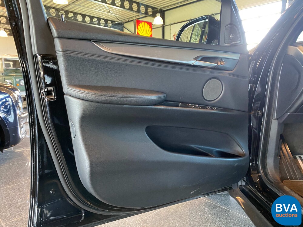 BMW X5 50i xDrive High Executive M-sport 449pk 2014, K-677-PF.