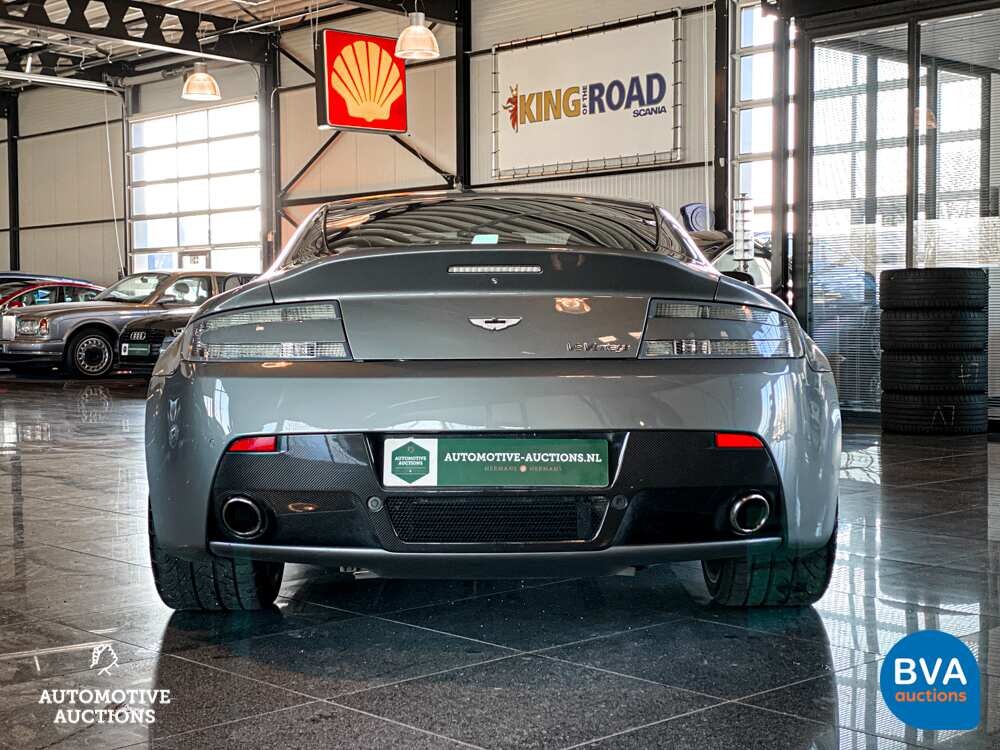 Aston Martin V12 Vantage 5.9 V12 -MANUAL GEARBOX- 571pk 2009, 29-TGB-5.