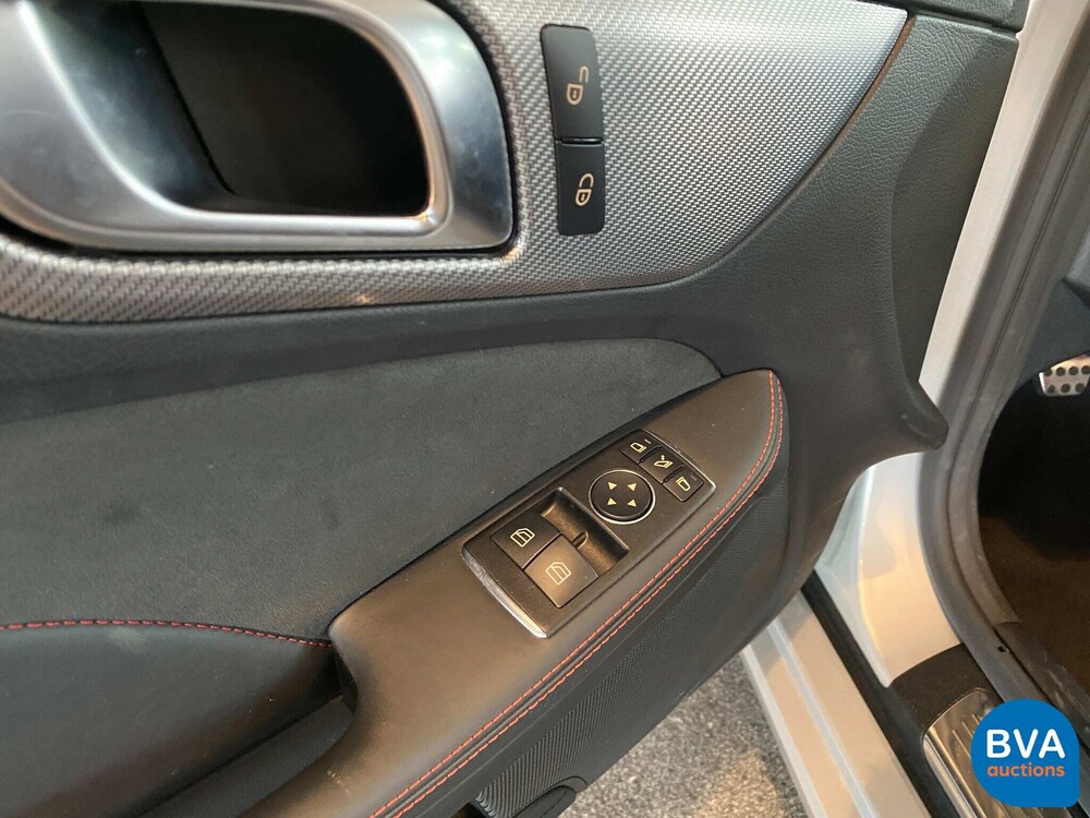 Mercedes-Benz SLC180 Roadster AMG Night Package Cabriolet 156pk 2018 -Org. NL-, RT-742-H.