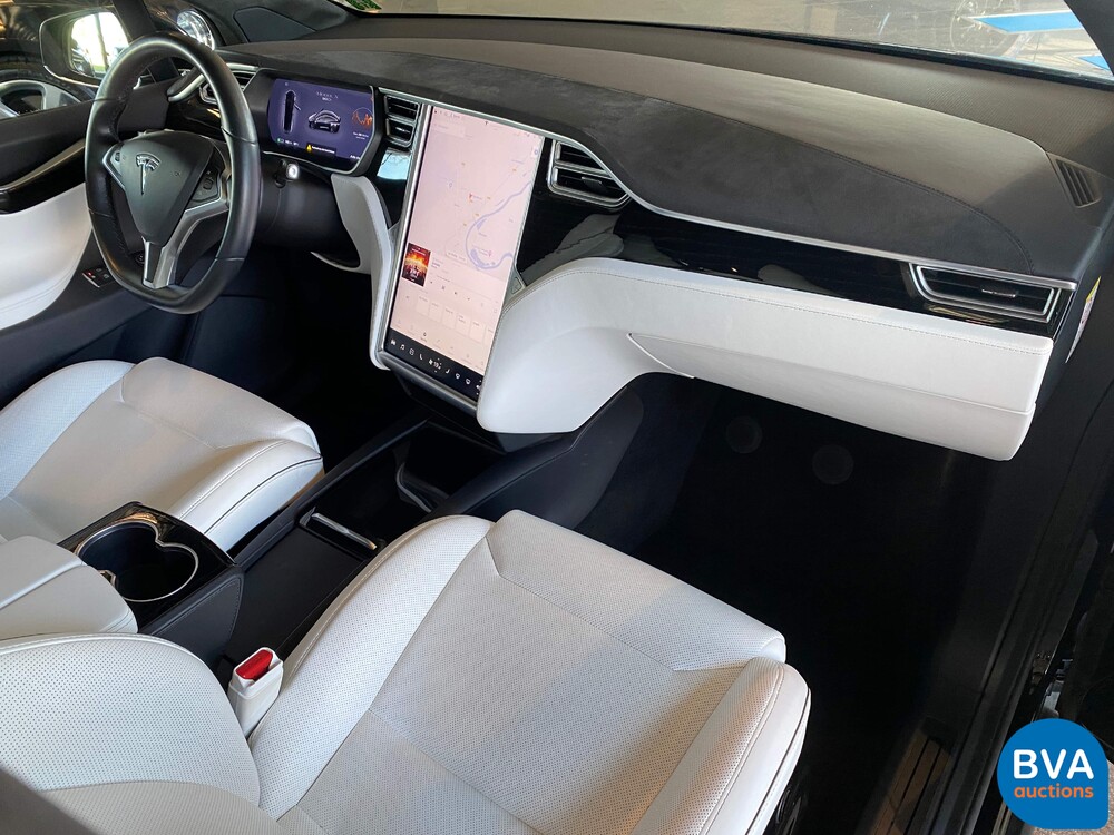 Tesla Model X 90D Base 6-person 429pk 2016 -Org. NL-, KV-944-Z.
