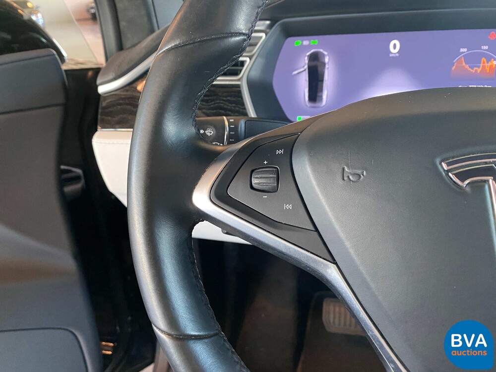 Tesla Model X 90D Base 6-person 429pk 2016 -Org. NL-, KV-944-Z.