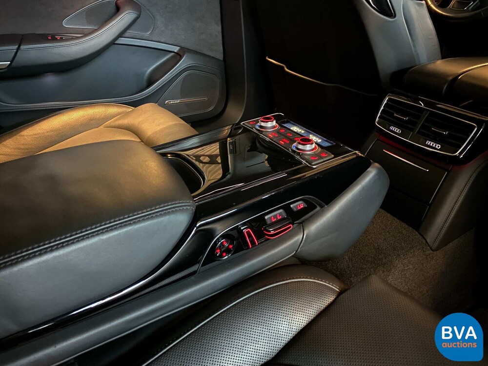 Audi A8 6.3 W12 quattro Lang Pro Line+ 500hp 2011 -Org. NL-, 04-RHV-9.