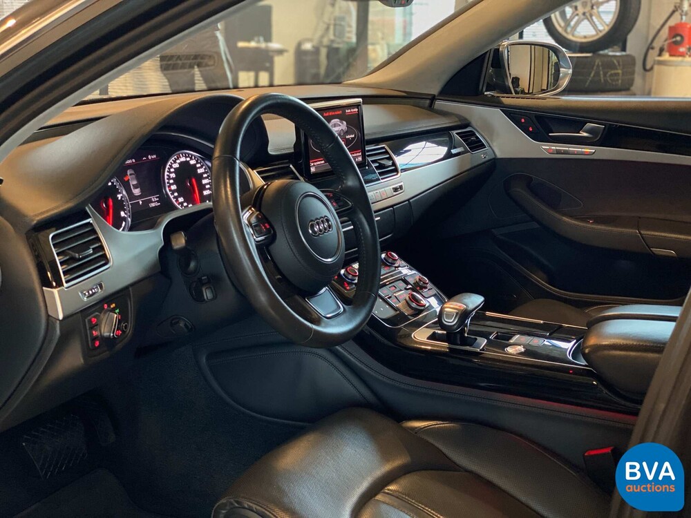 Audi A8 6.3 W12 quattro Lang Pro Line+ 500hp 2011 -Org. NL-, 04-RHV-9.