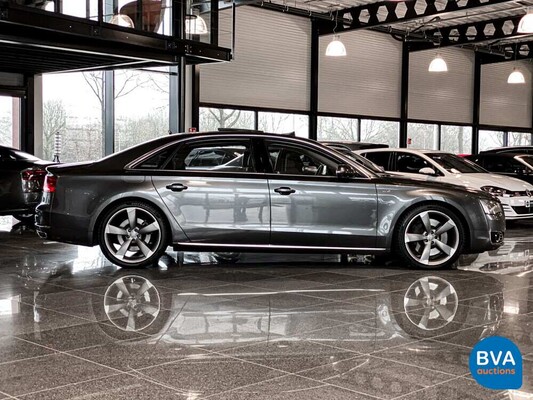 Audi A8 6.3 W12 quattro Lang Pro Line+ 500PS 2011 -Org. NL-, 04-RHV-9.