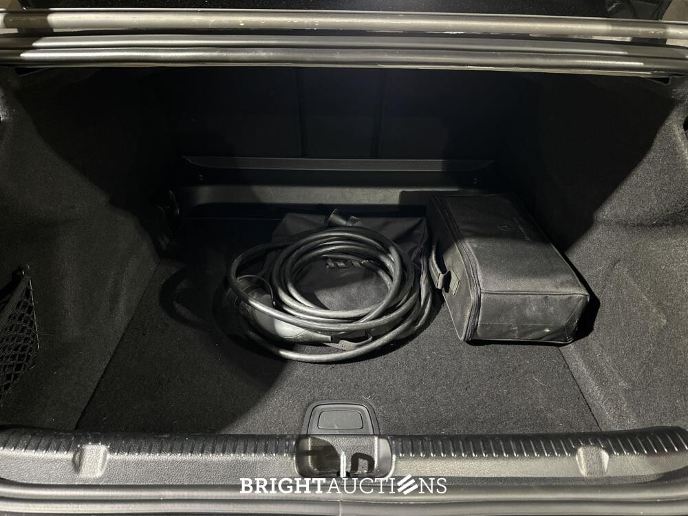 Mercedes-Benz EQE350+ Launch Edition AMG Line 91 kWh 292pk 2022 (Origineel-NL), P-880-TP