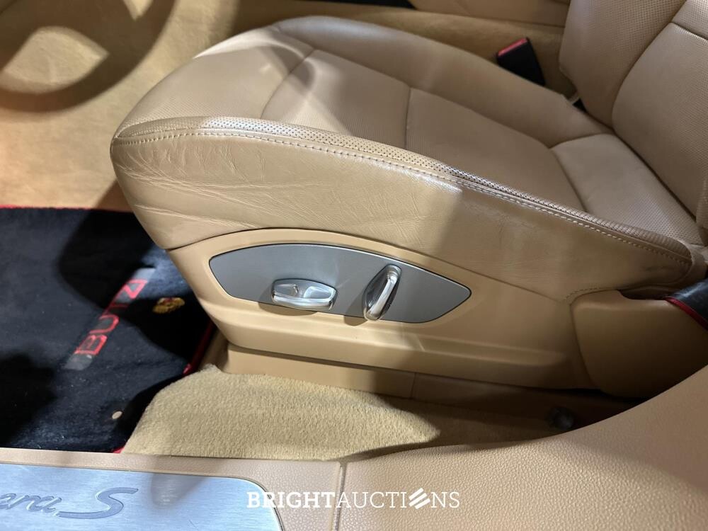 Porsche Panamera S 4.8 V8 400pk 2010, TF-518-R Youngtimer