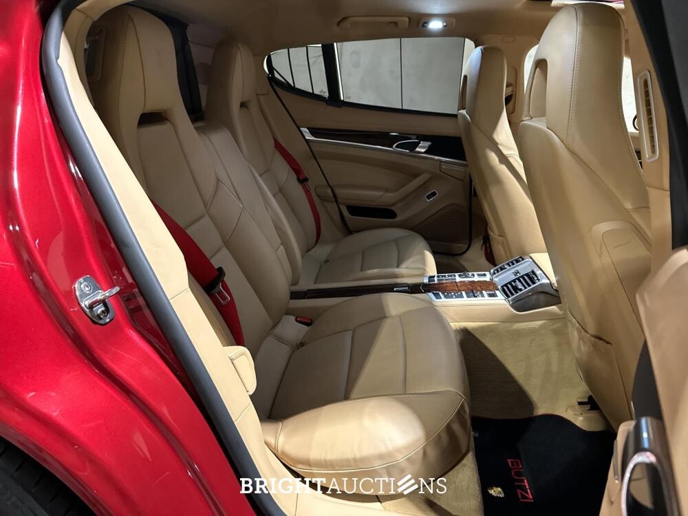 Porsche Panamera S 4.8 V8 400pk 2010, TF-518-R Youngtimer