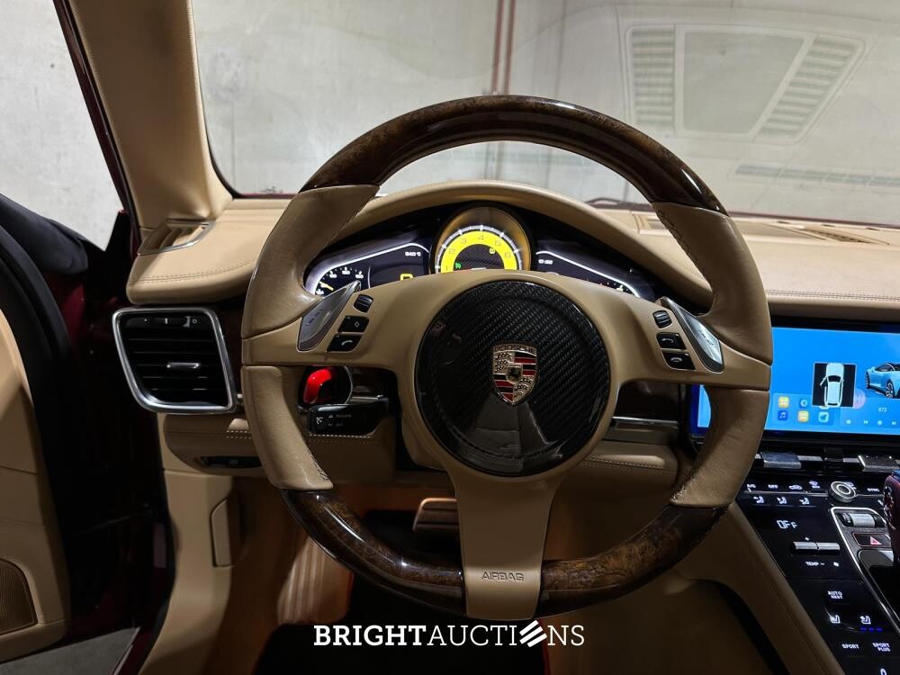 Porsche Panamera S 4.8 V8 400pk 2010, TF-518-R Youngtimer