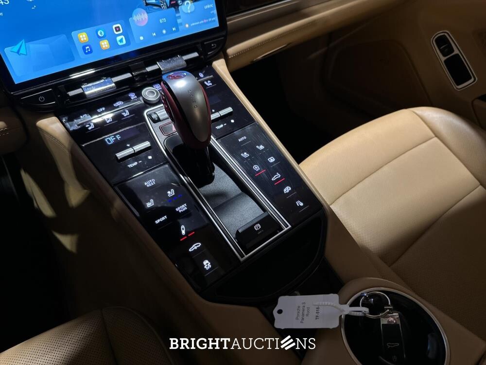 Porsche Panamera S 4.8 V8 400pk 2010, TF-518-R Youngtimer