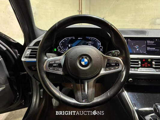 BMW 330e Touring Business Edition Plus 184pk 2021 3-serie (Origineel-NL + 1e Eigenaar) L-480-TL