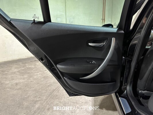 BMW 130i 3.0 M-Sport E87 265pk 2006 1-serie, 18-TB-KR Youngtimer