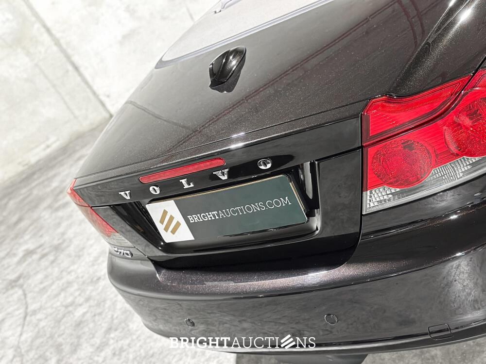 Volvo C70 Convertible 2.0D Momentum 136pk 2010, 41-KKH-3 Youngtimer