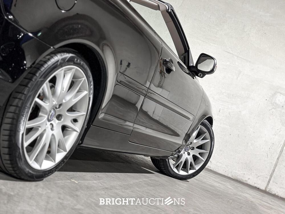 Volvo C70 Convertible 2.0D Momentum 136pk 2010, 41-KKH-3 Youngtimer