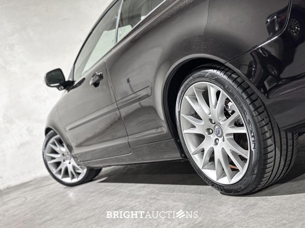Volvo C70 Convertible 2.0D Momentum 136pk 2010, 41-KKH-3 Youngtimer