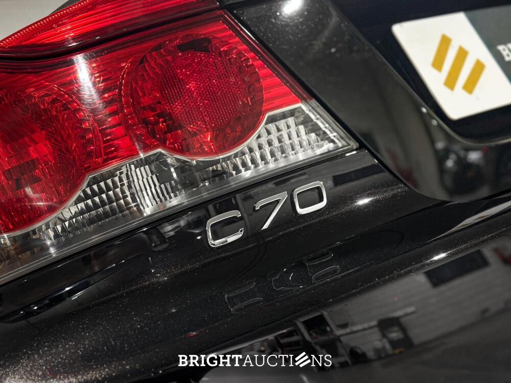 Volvo C70 Convertible 2.0D Momentum 136pk 2010, 41-KKH-3 Youngtimer