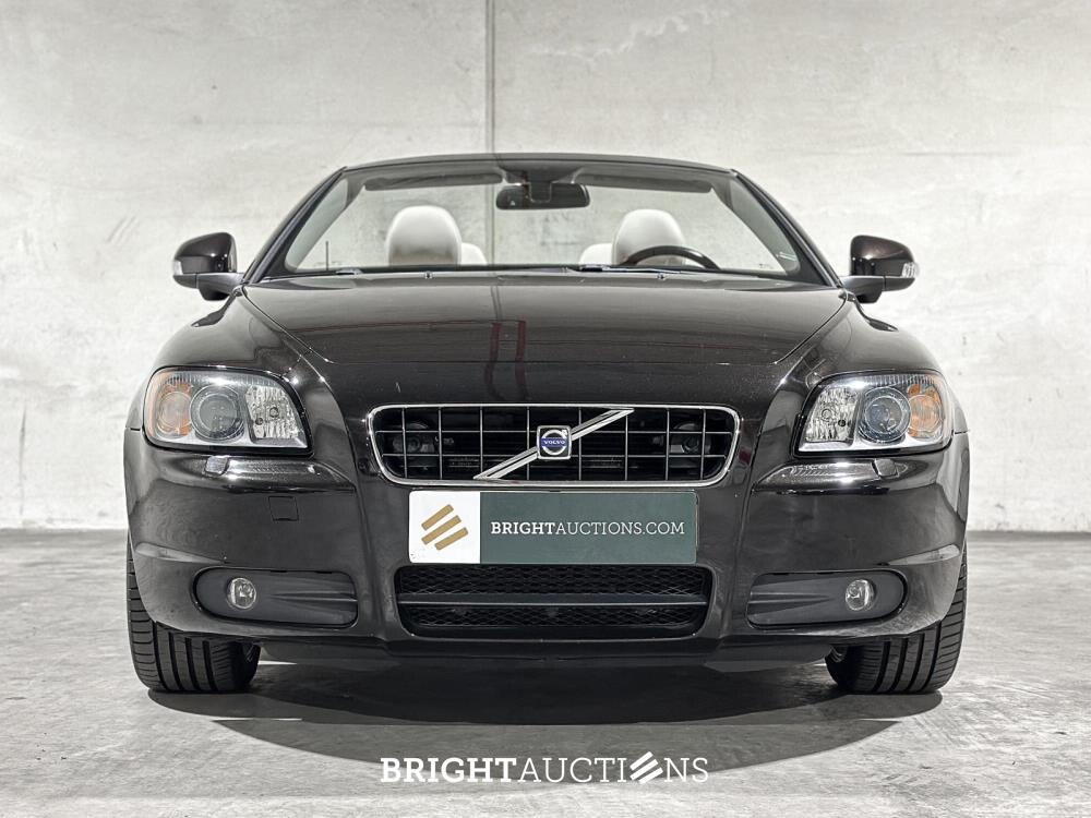 Volvo C70 Convertible 2.0D Momentum 136pk 2010, 41-KKH-3 Youngtimer