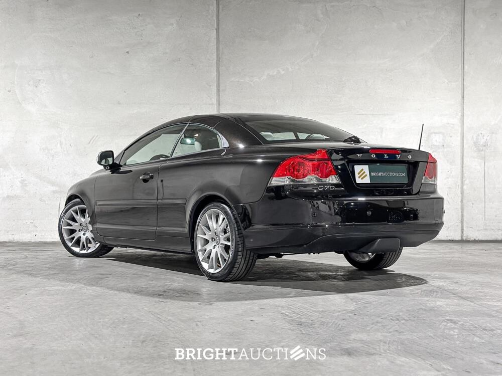 Volvo C70 Convertible 2.0D Momentum 136pk 2010, 41-KKH-3 Youngtimer