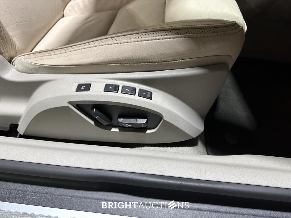 Volvo C70 Convertible 2.0D Momentum 136pk 2010, 41-KKH-3 Youngtimer