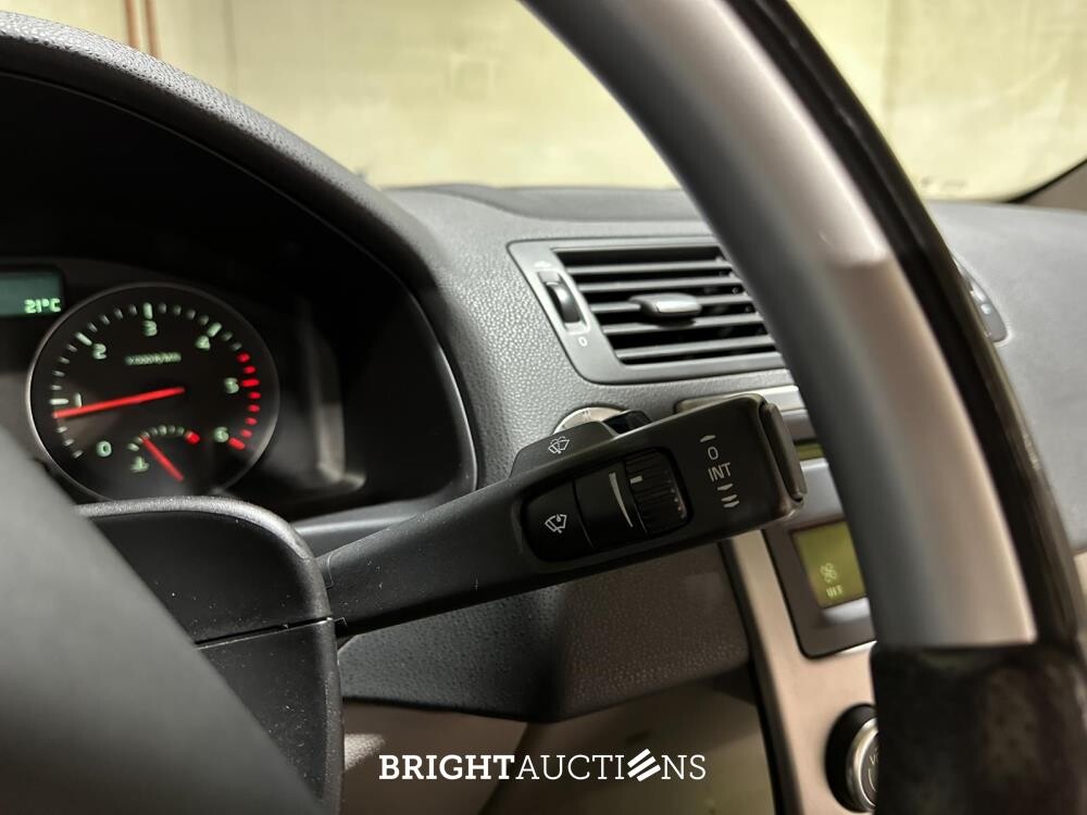 Volvo C70 Convertible 2.0D Momentum 136pk 2010, 41-KKH-3 Youngtimer