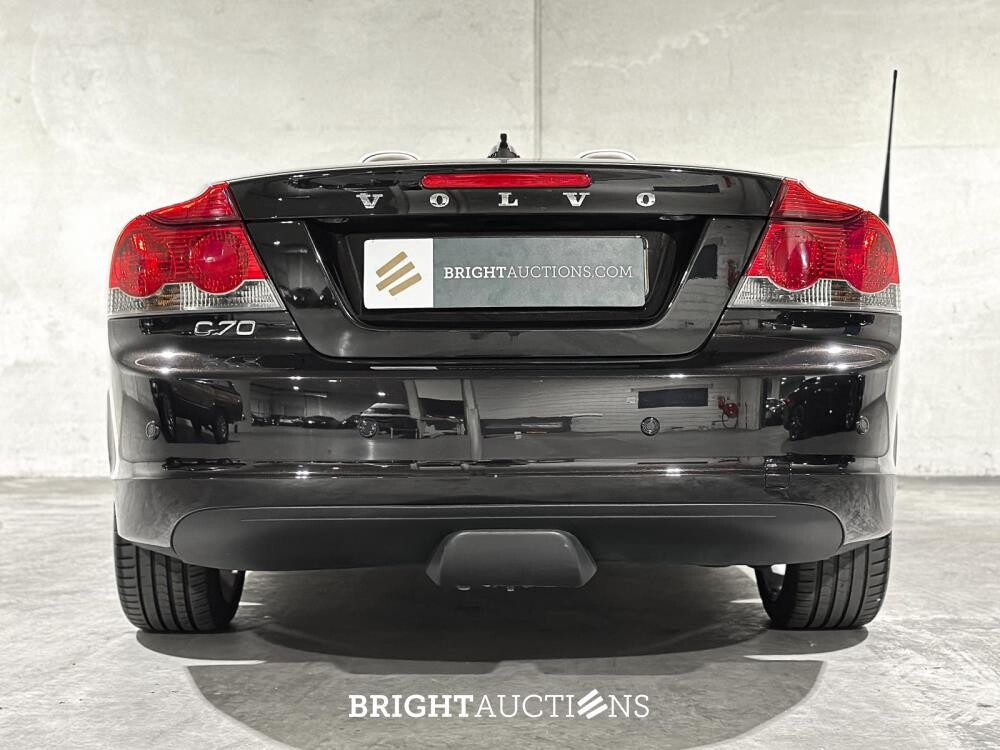 Volvo C70 Convertible 2.0D Momentum 136pk 2010, 41-KKH-3 Youngtimer