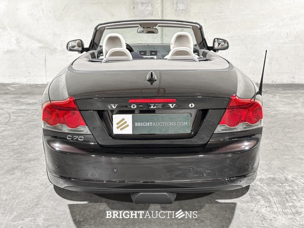 Volvo C70 Convertible 2.0D Momentum 136pk 2010, 41-KKH-3 Youngtimer