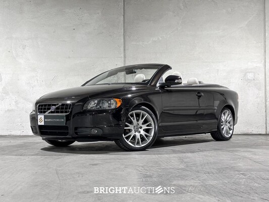 Luxury, sports & premium daily drivers te Tiel