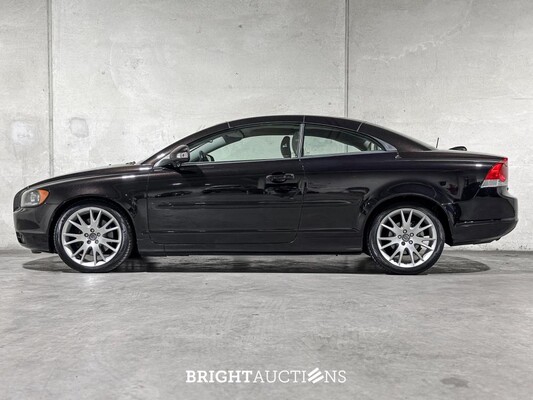 Volvo C70 Convertible 2.0D Momentum 136pk 2010, 41-KKH-3 Youngtimer