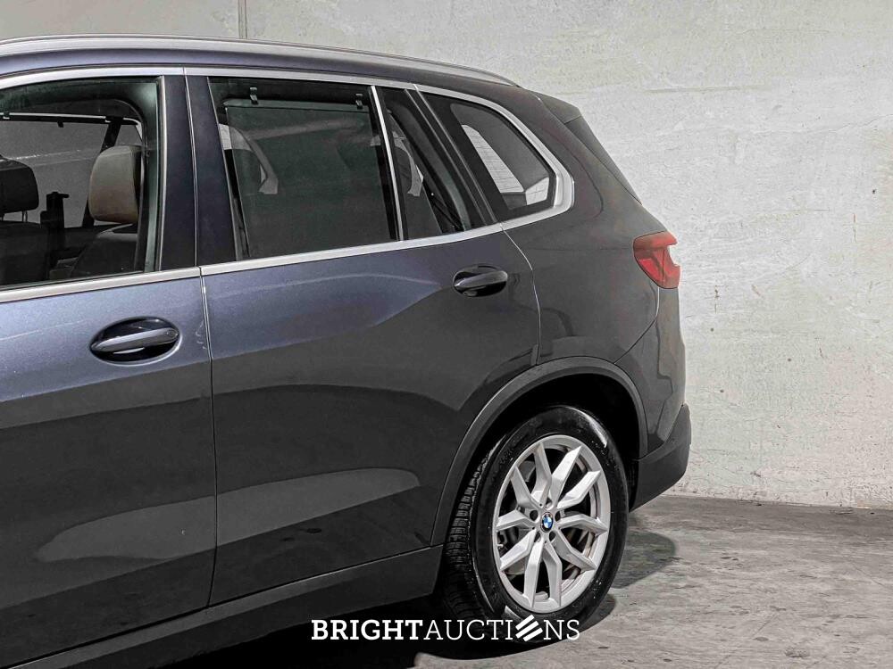 BMW X5 xDrive45e High Executive 286pk 2021 G05 (Origineel-NL + 1e Eigenaar) K-604-TV