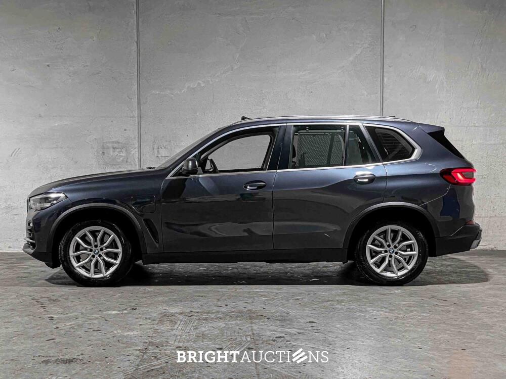 BMW X5 xDrive45e High Executive 286pk 2021 G05 (Origineel-NL + 1e Eigenaar) K-604-TV