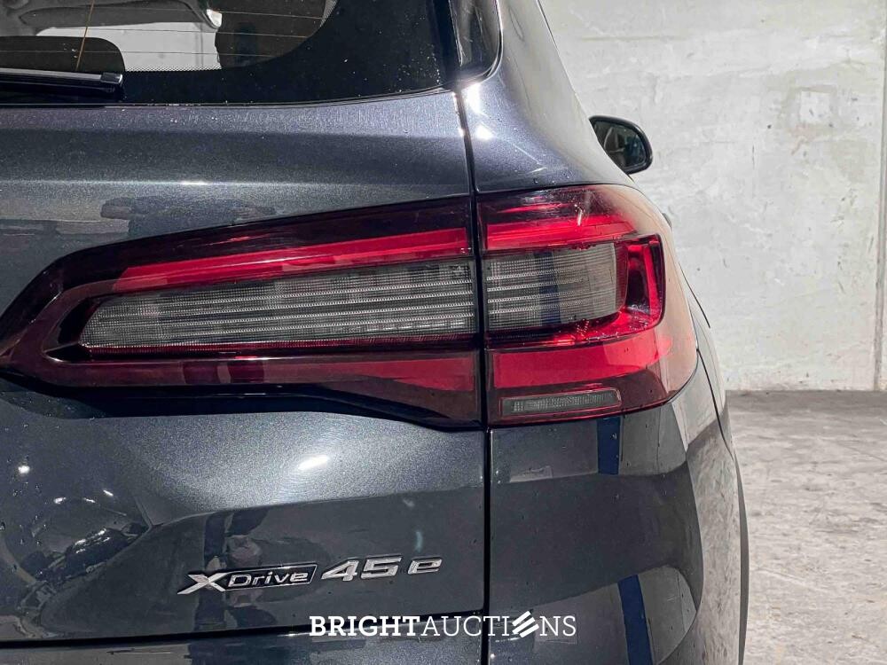 BMW X5 xDrive45e High Executive 286pk 2021 G05 (Origineel-NL + 1e Eigenaar) K-604-TV