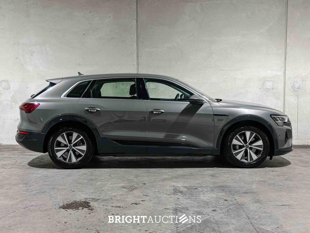 Audi Q8 e-tron 50 Quattro 95 kWh 340pk 2023 (Origineel-NL), S-106-PZ