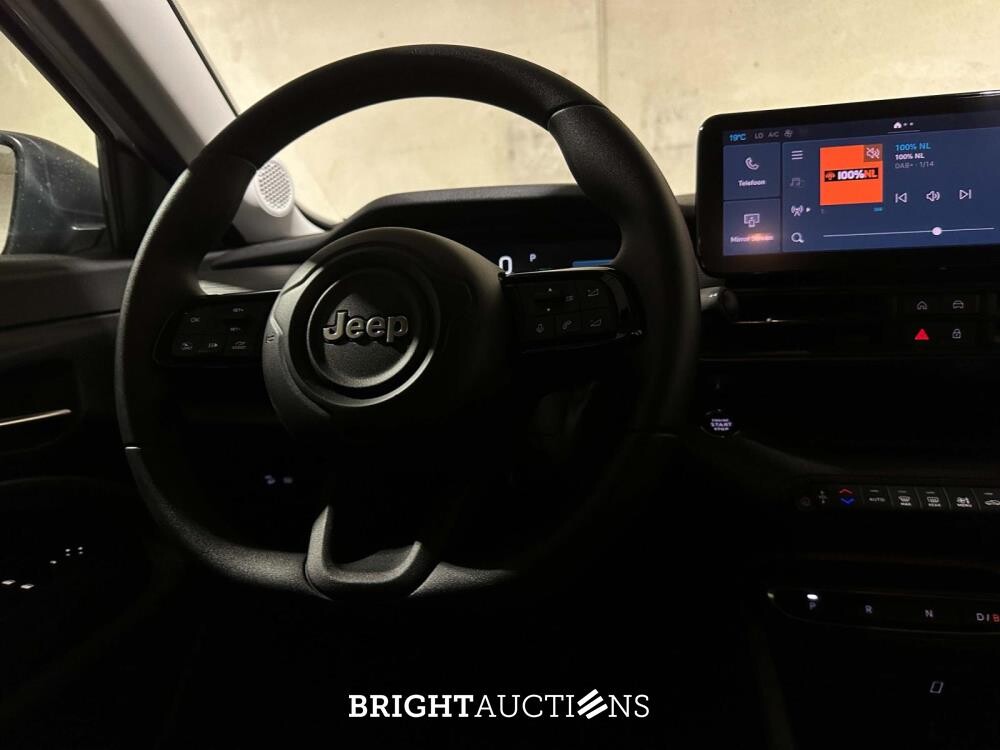 Jeep Avenger Longitude 54 kWh 156pk 2023 (Origineel-NL + 1e Eigenaar), X-383-NN