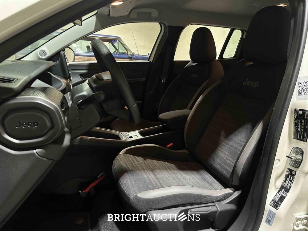 Jeep Avenger Longitude 54 kWh 156pk 2023 (Origineel-NL + 1e Eigenaar), X-383-NN