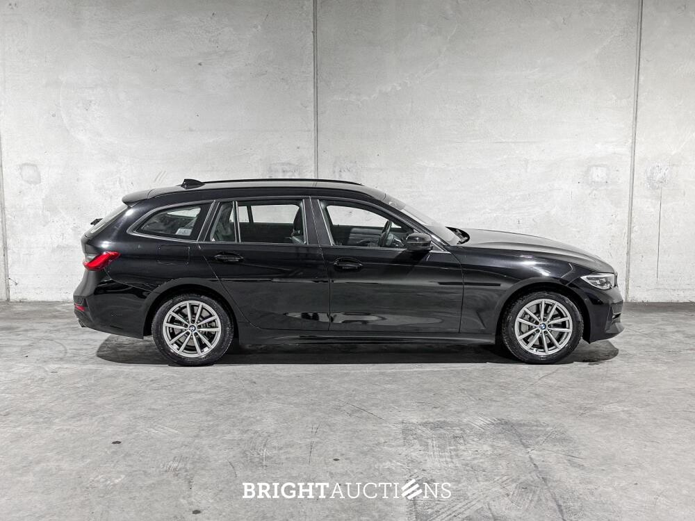 BMW 330e Touring G21 184pk 2021 (Origineel-NL + 1e Eigenaar), K-451-VL