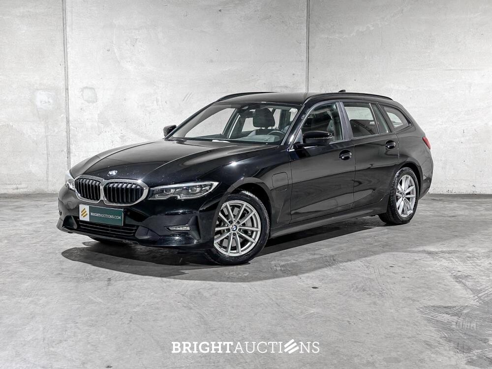 BMW 330e Touring G21 184pk 2021 (Origineel-NL + 1e Eigenaar), K-451-VL