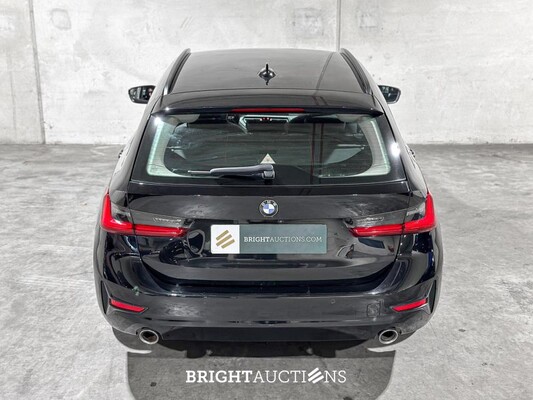 BMW 330e Touring G21 184pk 2021 (Origineel-NL + 1e Eigenaar), K-451-VL