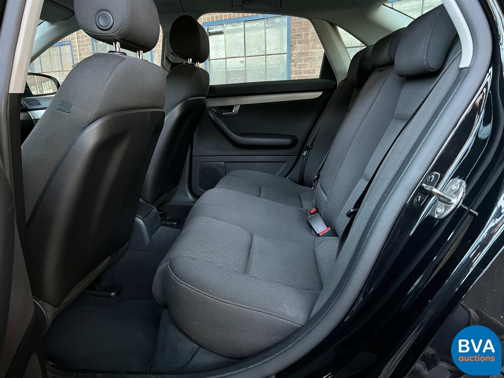 Audi A4 Limousine 2.0 Pro Line 131pk -Org. NL-, 16-SH-JJ