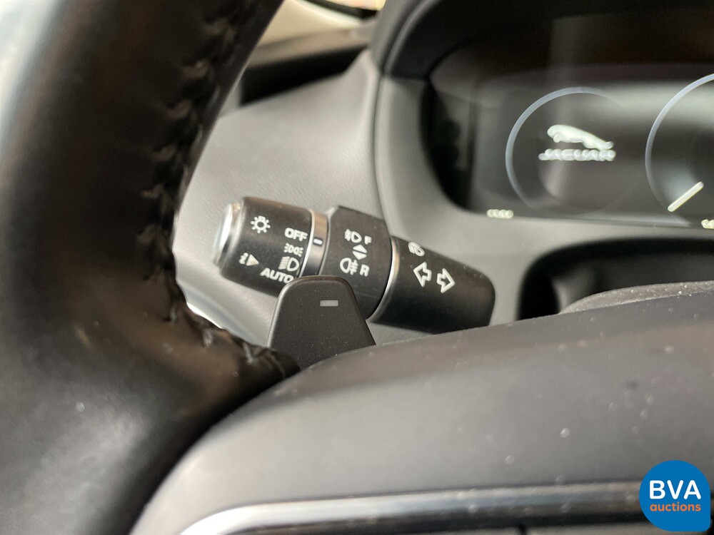 Jaguar F-Pace 20d AWD Portfolio 2016, KB-408-Z