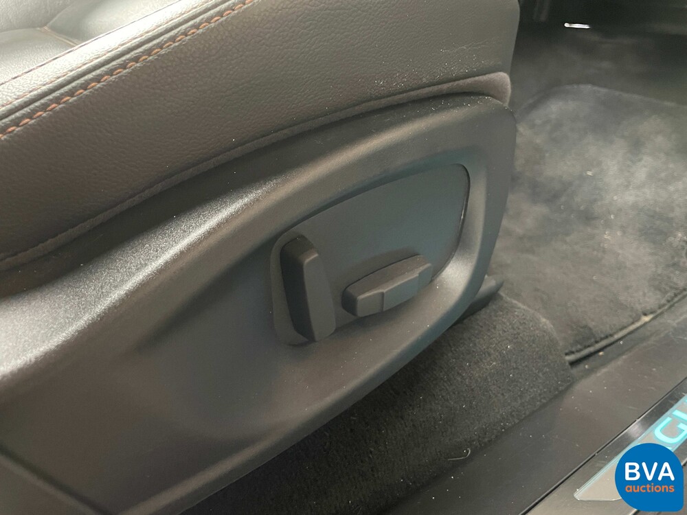 Jaguar F-Pace 20d AWD Portfolio 2016, KB-408-Z