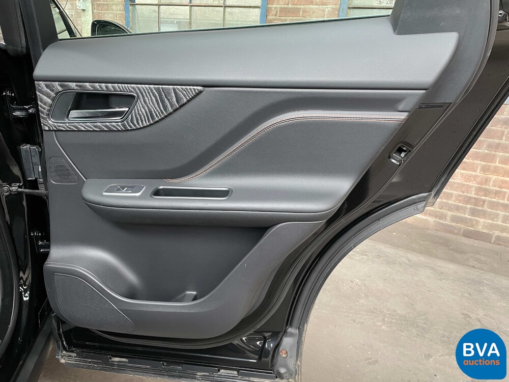 Jaguar F-Pace 20d AWD Portfolio 2016, KB-408-Z