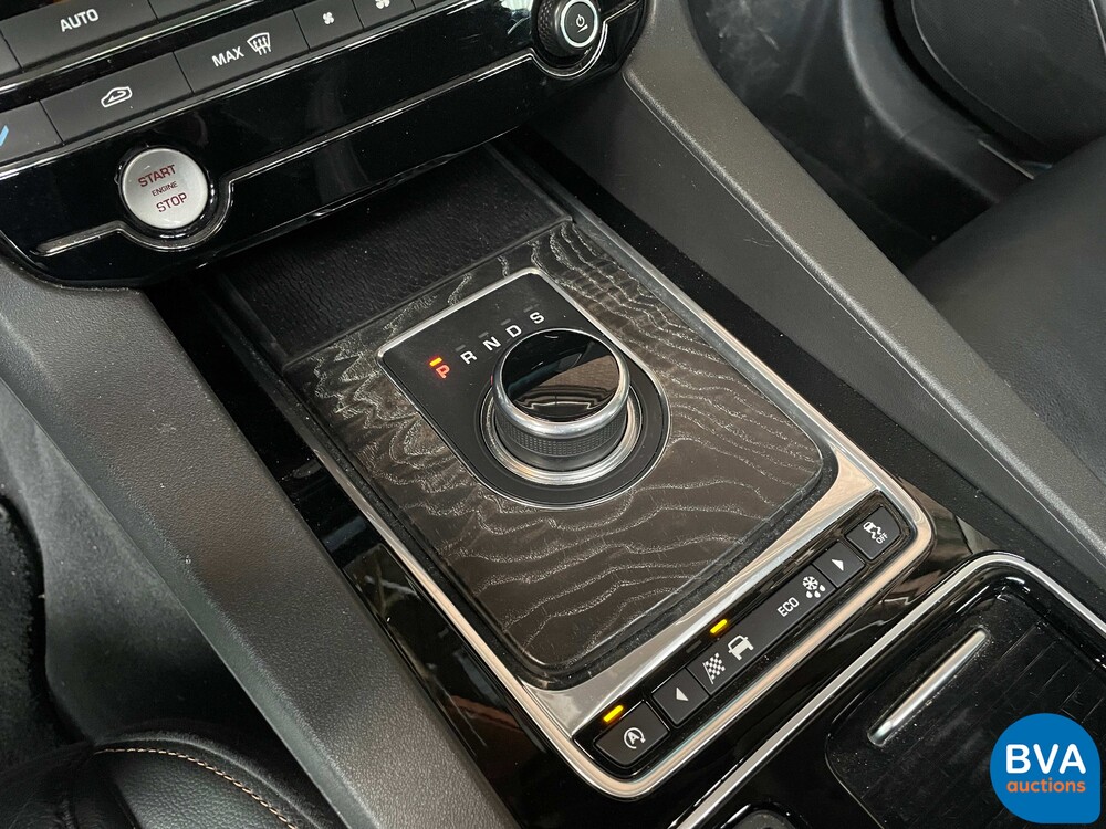 Jaguar F-Pace 20d AWD Portfolio 2016, KB-408-Z