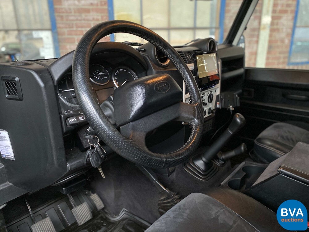 Land Rover Defender 90 SE 2.4 Ice Limited Edition 122pk 2010 -Org. NL-, 3-VGD-30