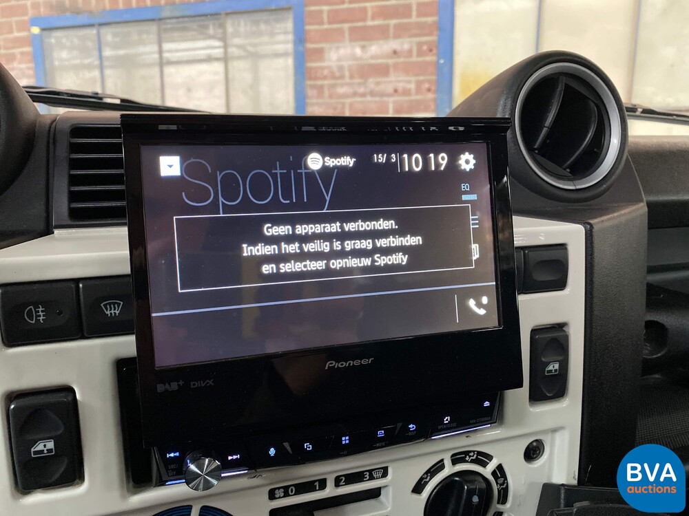 Land Rover Defender 90 SE 2.4 Ice Limited Edition 122pk 2010 -Org. NL-, 3-VGD-30