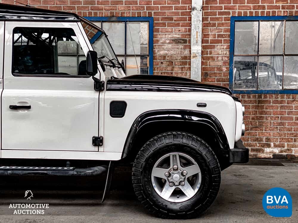 Land Rover Defender 90 SE 2.4 Ice Limited Edition 122pk 2010 -Org. NL-, 3-VGD-30