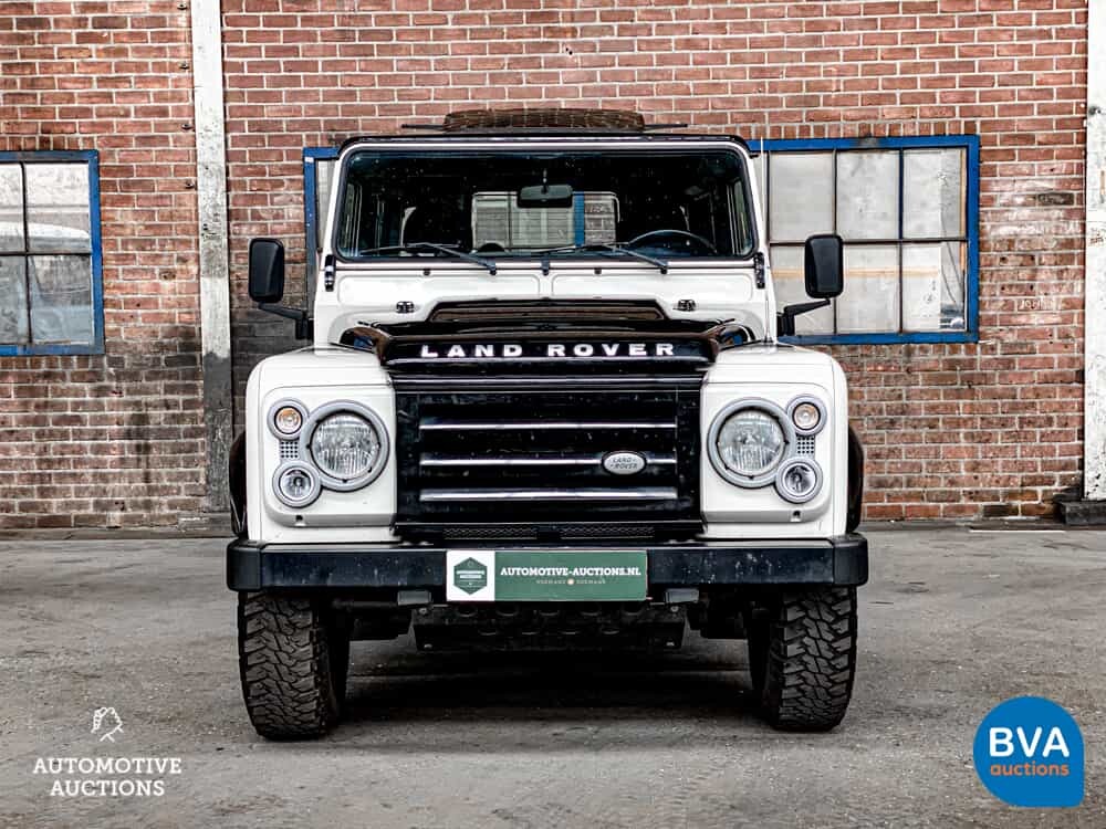 Land Rover Defender 90 SE 2.4 Ice Limited Edition 122pk 2010 -Org. NL-, 3-VGD-30