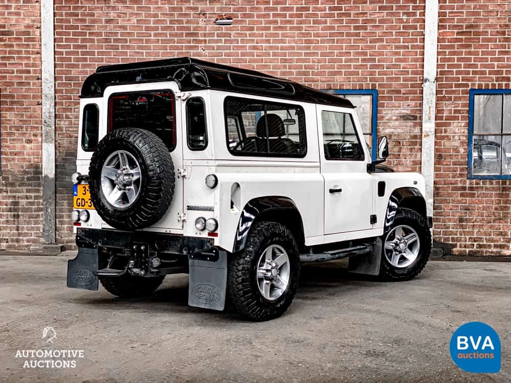 Land Rover Defender 90 SE 2.4 Ice Limited Edition 122pk 2010 -Org. NL-, 3-VGD-30